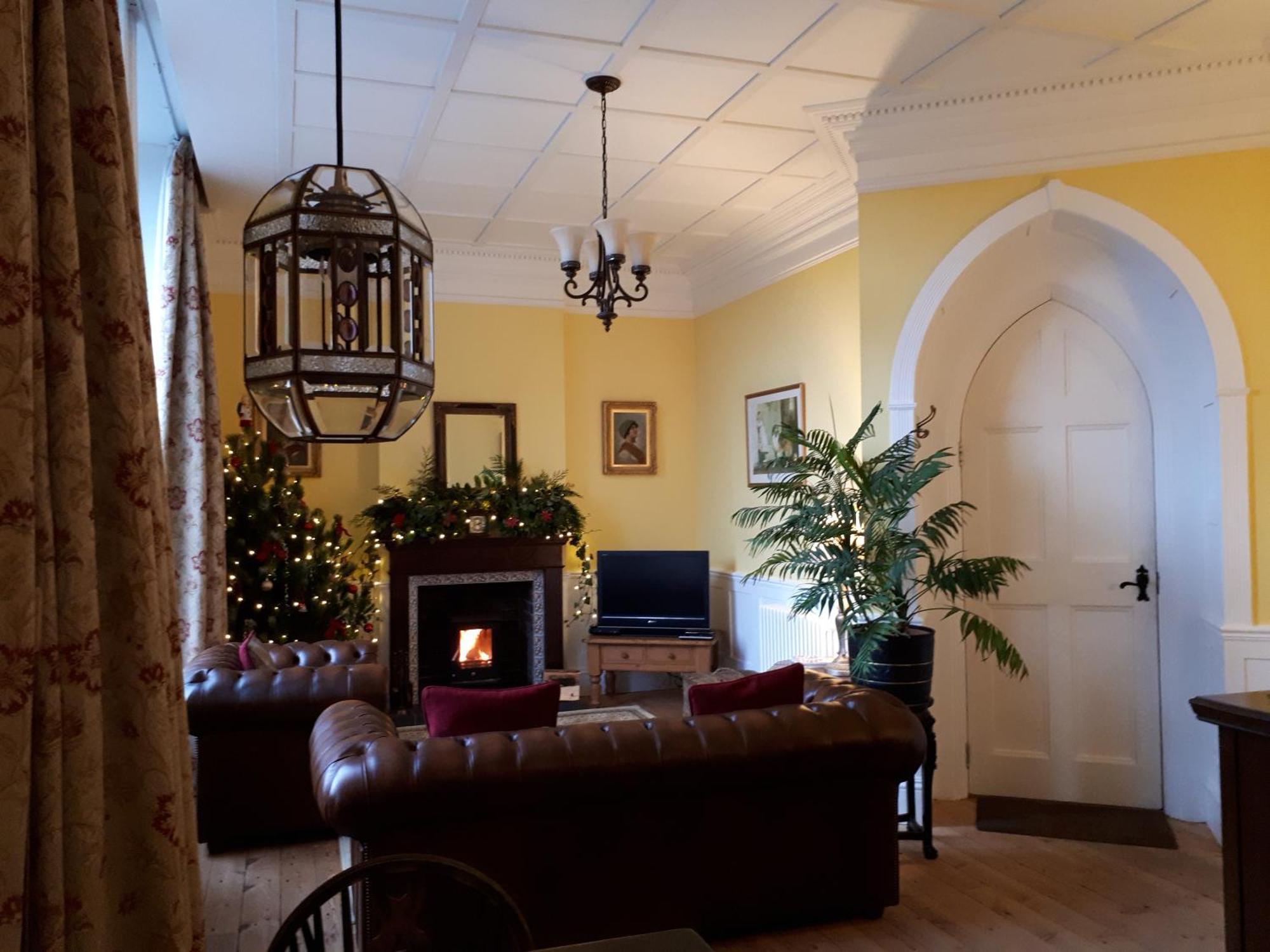 The Old Convent Holiday Apartments Fort Augustus Exteriör bild